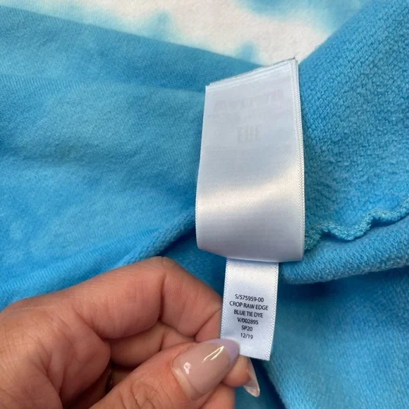 GAP Tie-Dye Cropped Raw Edge Blue White Hoodie Sweatshirt – Size Small - Picture 12 of 13
